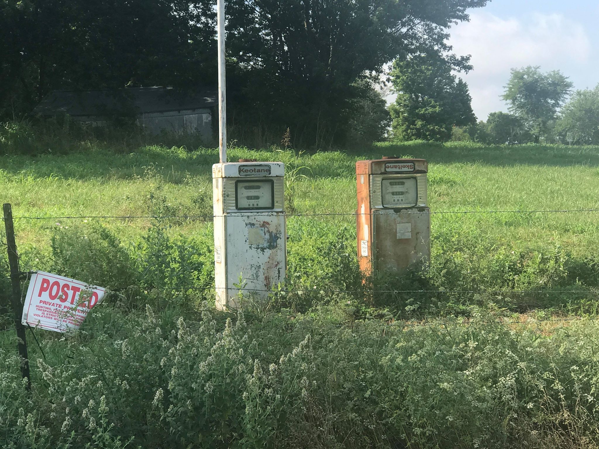 Texaco Sign and Pumps