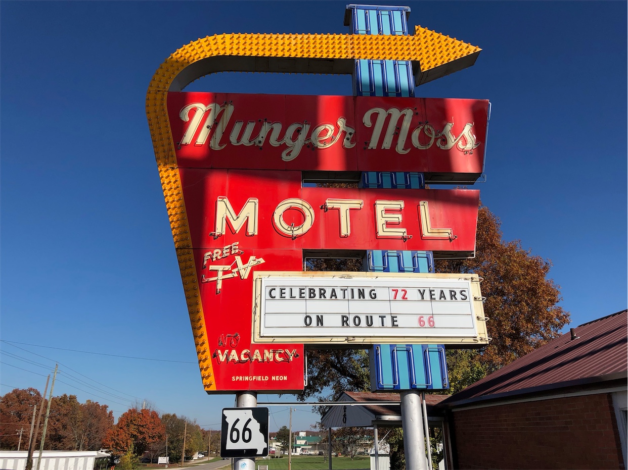 Munger Moss Motel