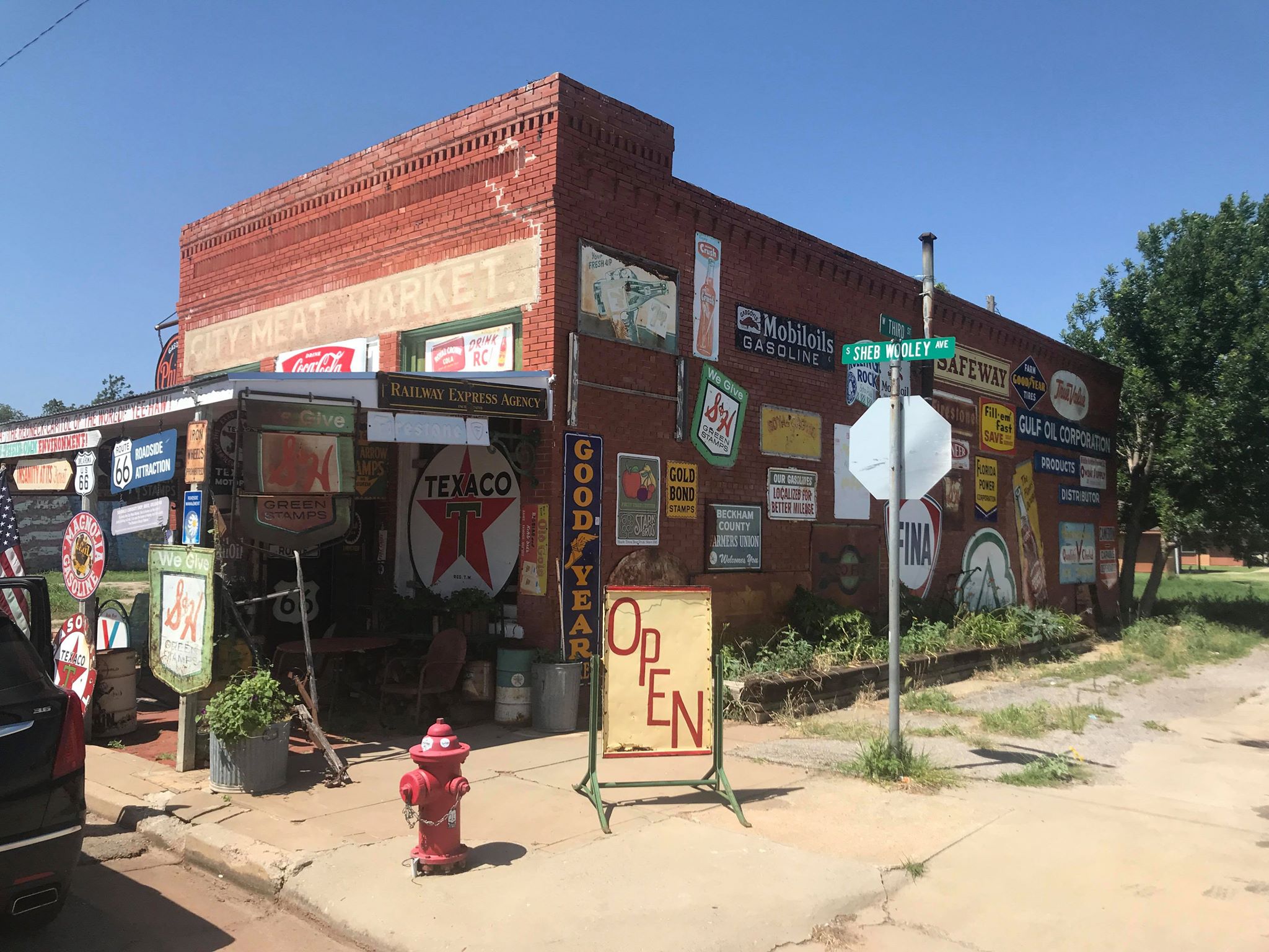 Sandhill Curiosity Shop