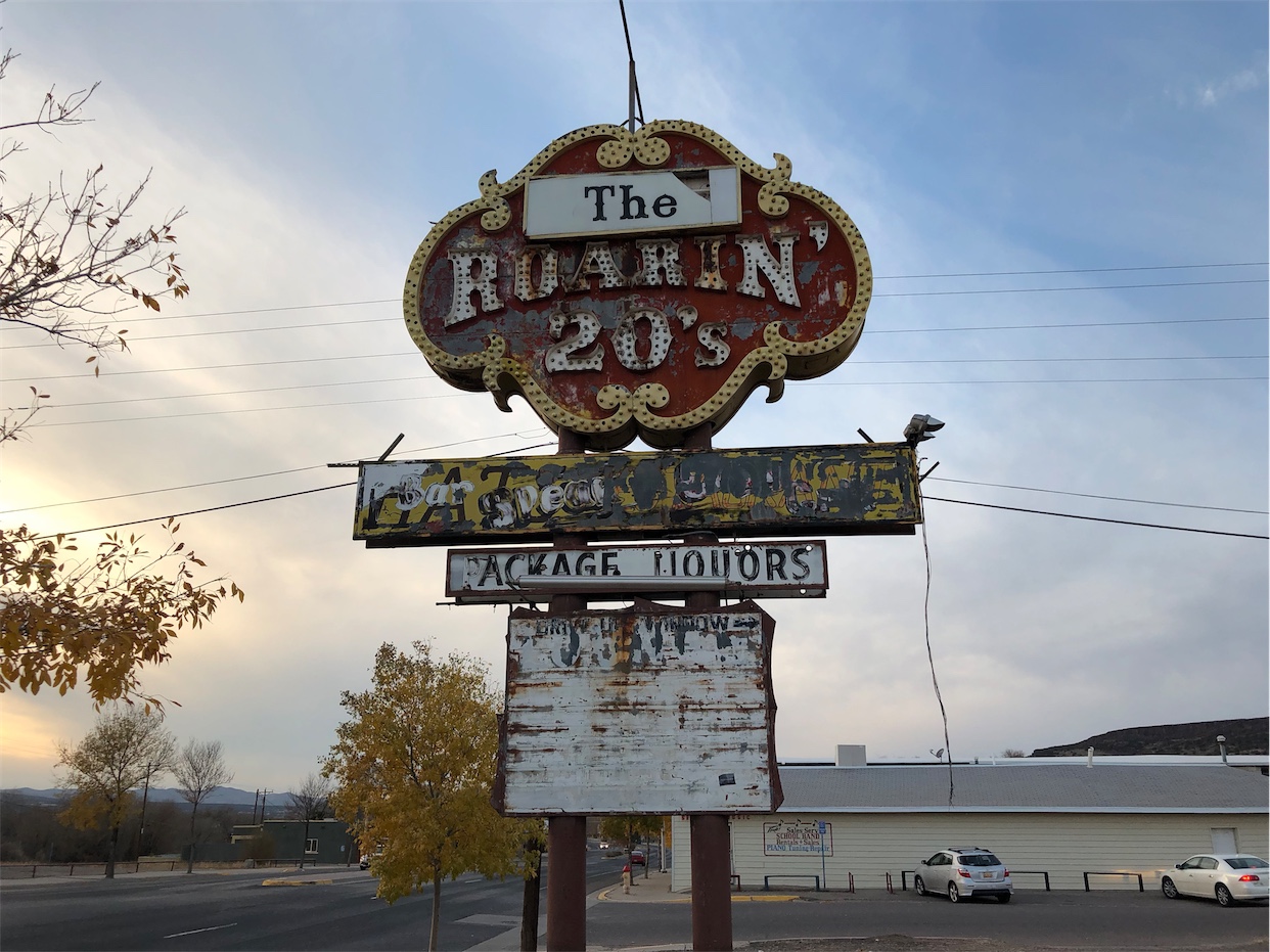 The Roarin’ 20’s Sign