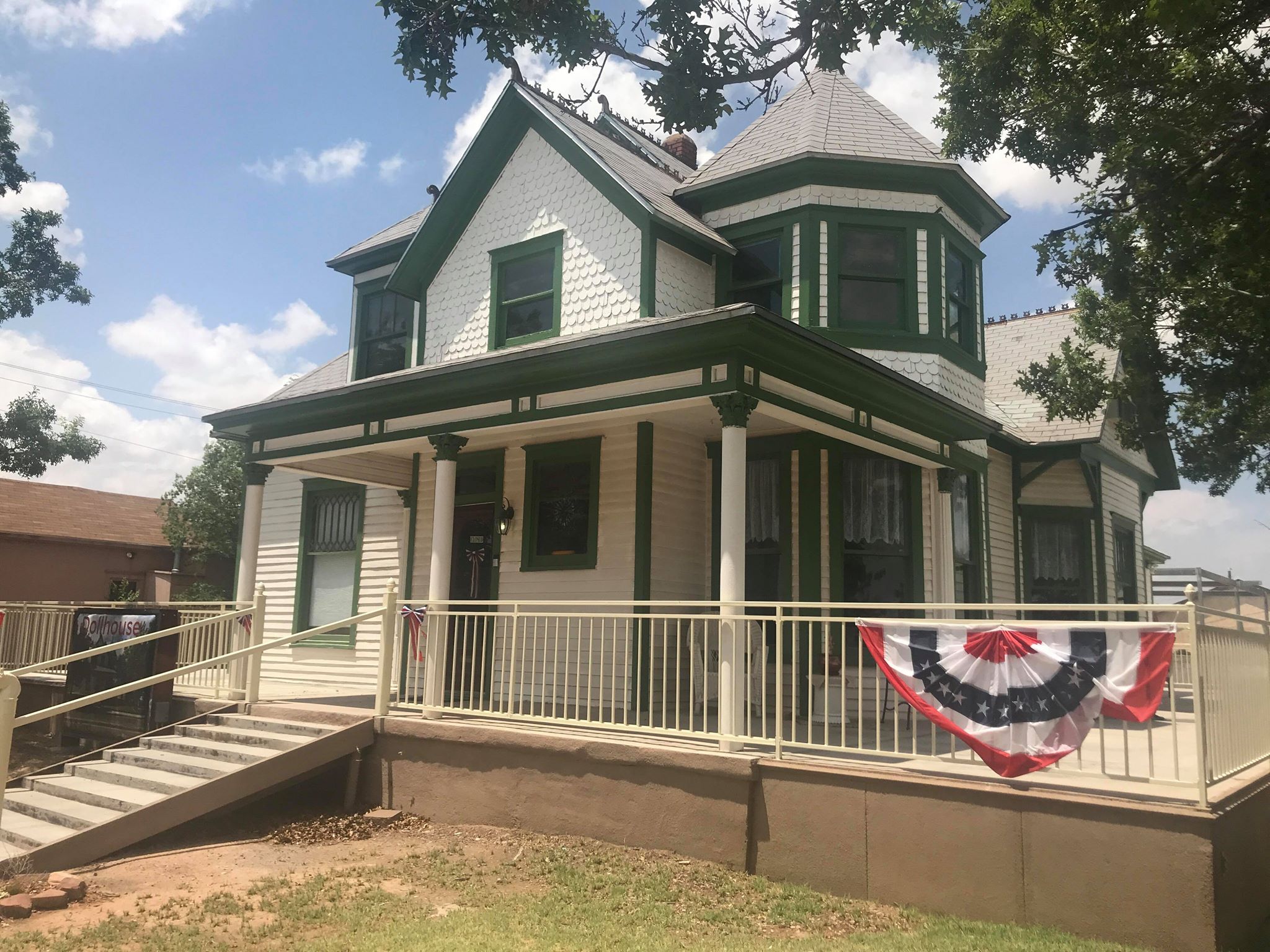 Dollhouse Bed & Breakfast