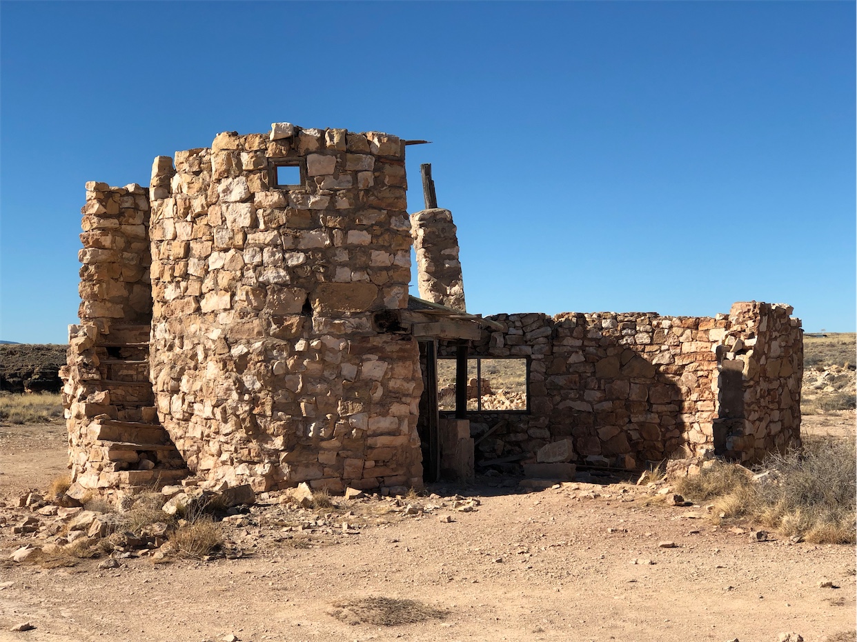 Two Guns Ghost Town