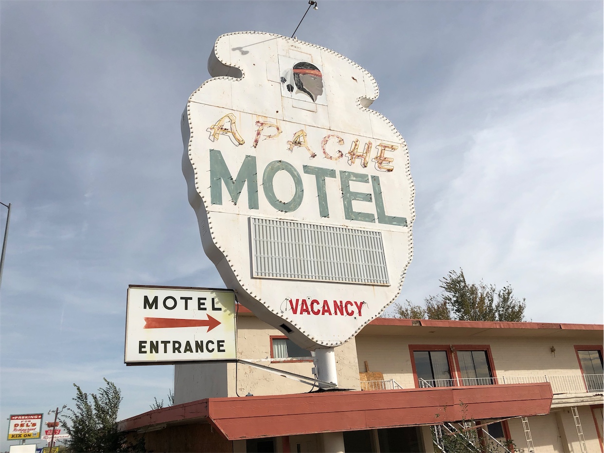 Apache Motel