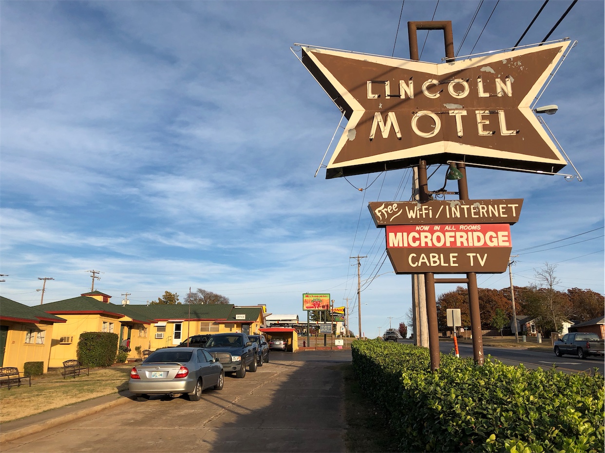 Lincoln Motel