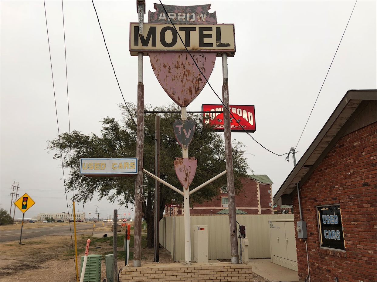 Arrow Motel Sign