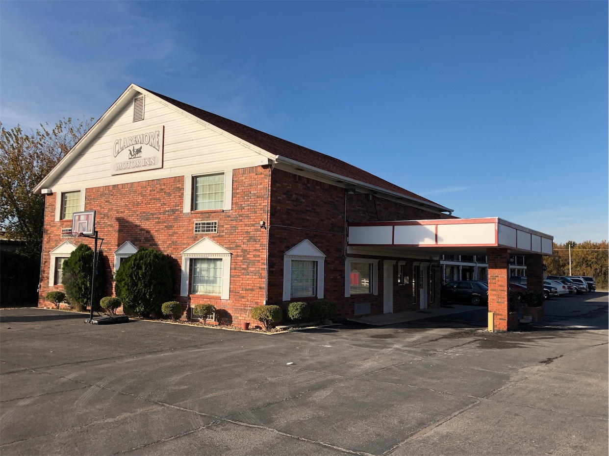 Claremore Motor Inn