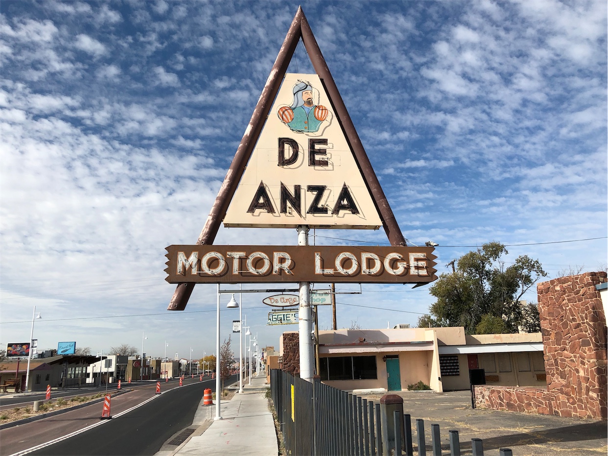 De Anza Motor Lodge