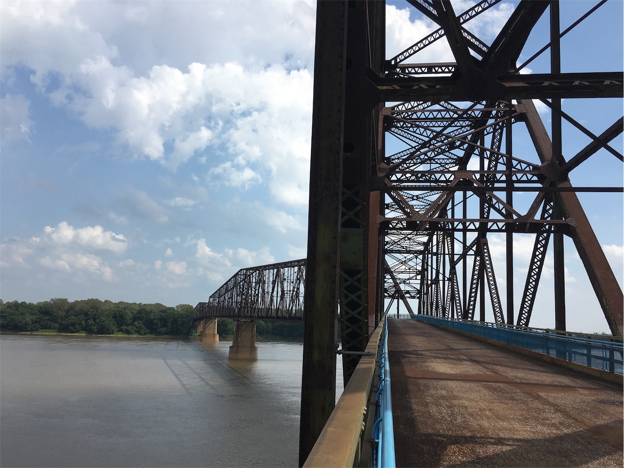 Old Chain of Rocks Bridge