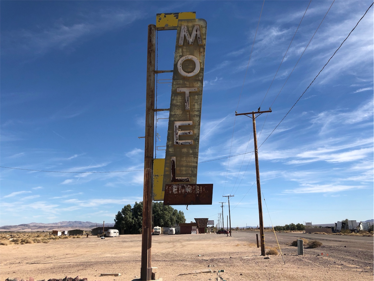 Bagdad Motel Sign