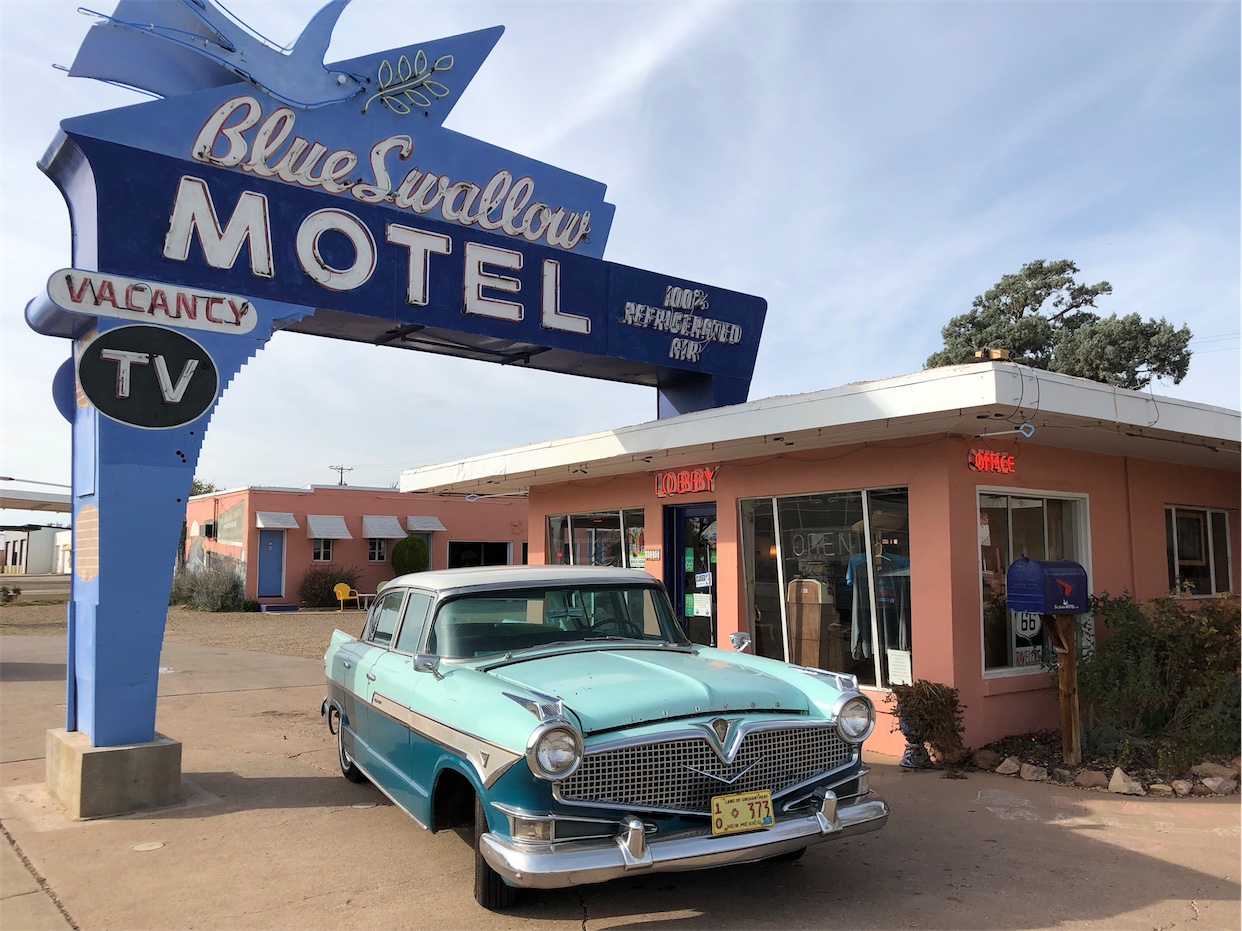 Blue Swallow Motel