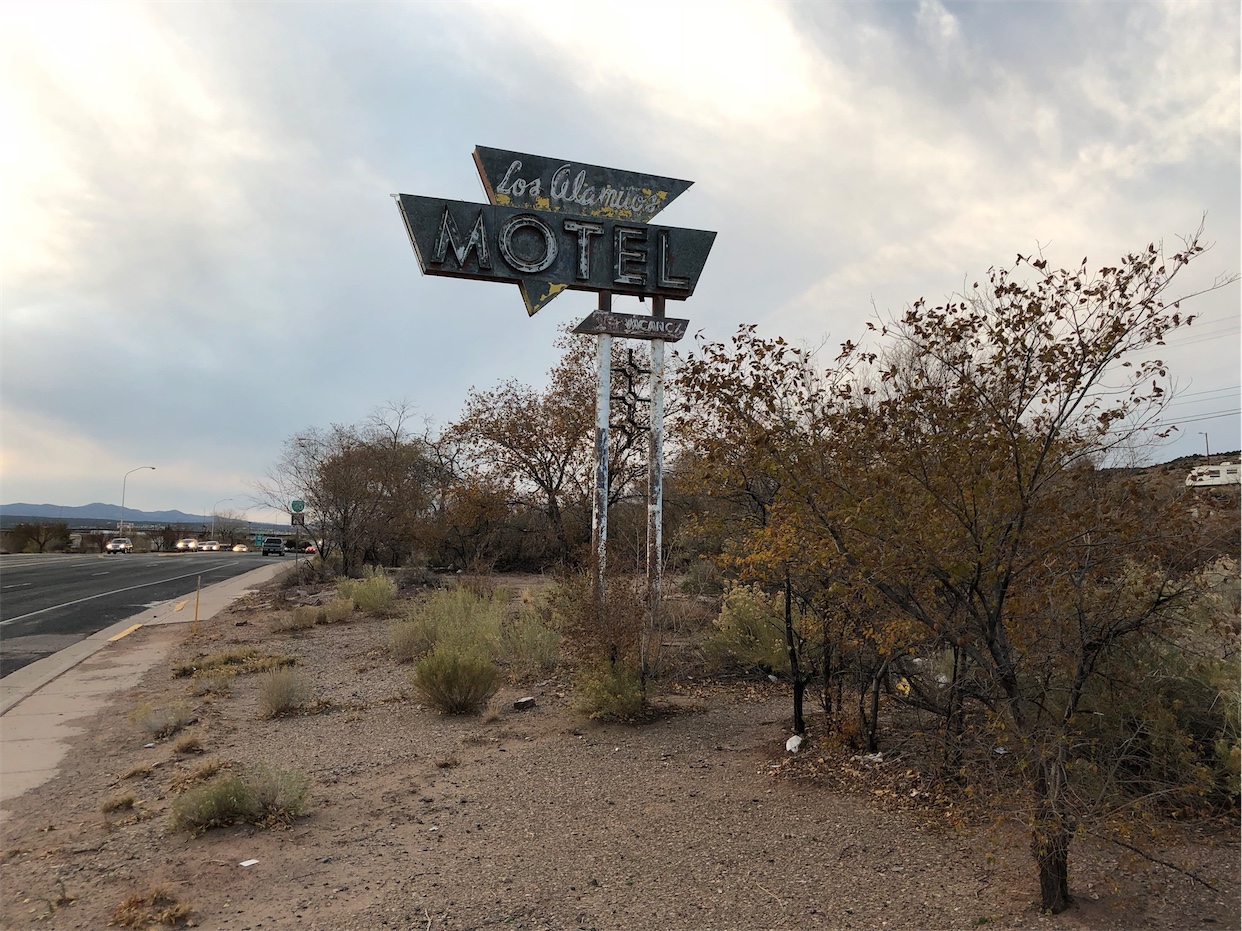 Los Alamos Motel Sign